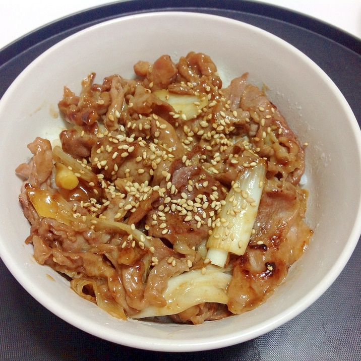 焼肉のタレde豚コマ焼肉丼 レシピ 作り方 By Mywayu 楽天レシピ 焼肉のタレde豚コマ焼肉丼 レシピ 作り方 By Mywayu 楽天レシピ